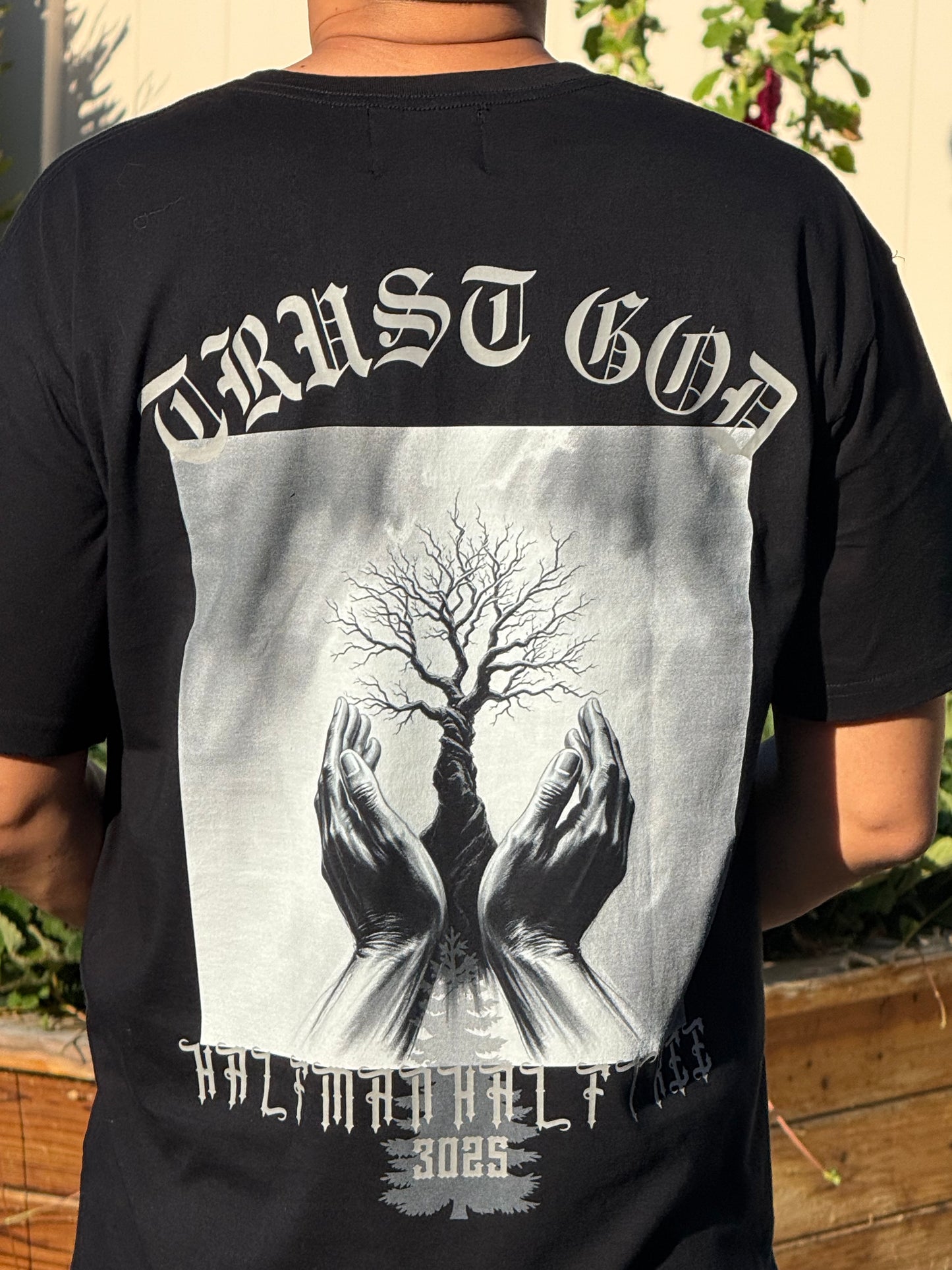 3025 TRUST GOD TEE
