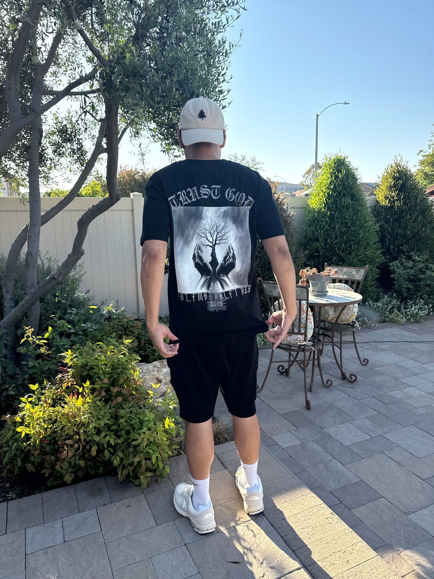 3025 TRUST GOD TEE