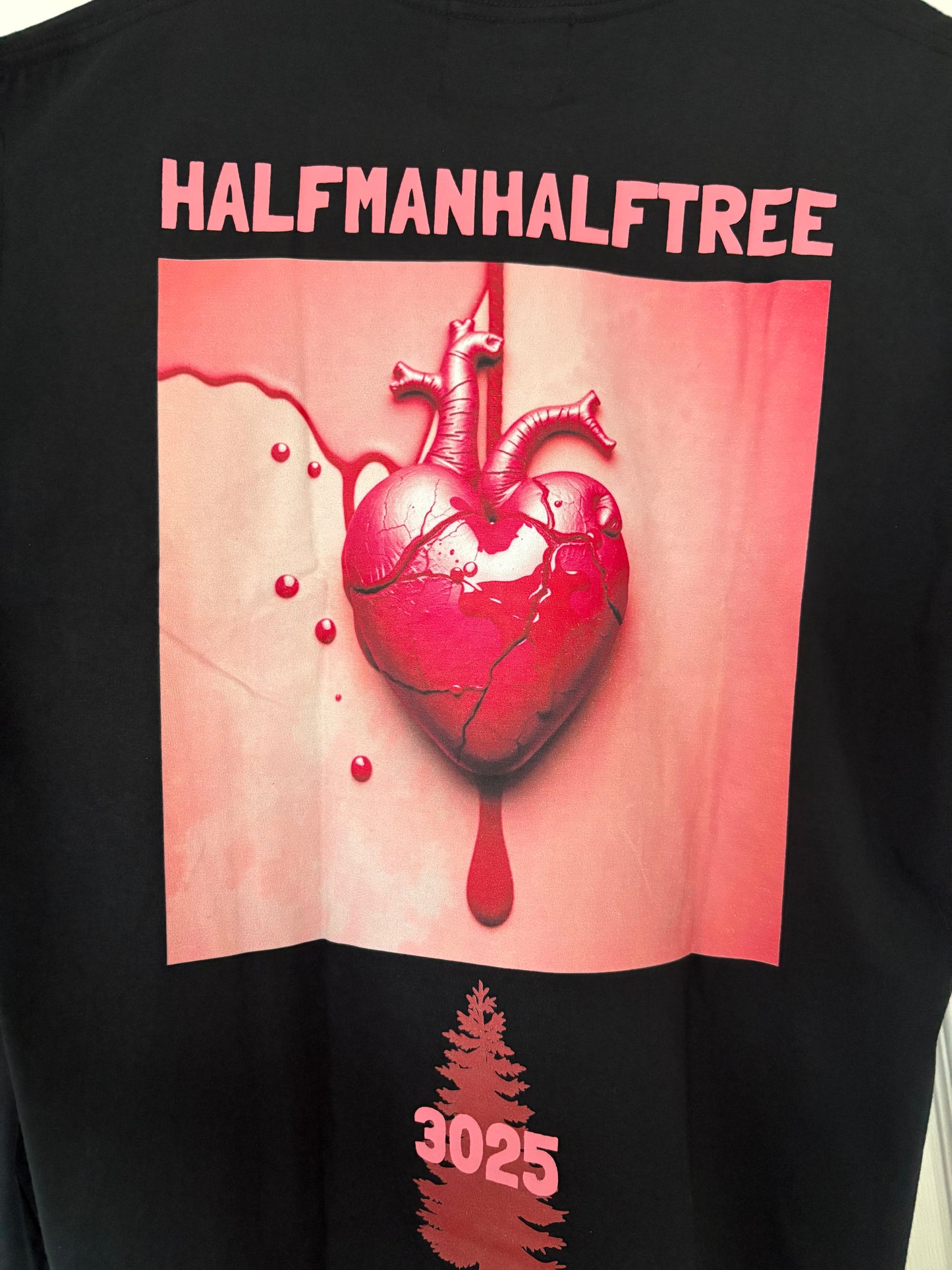 3025 VALENTINE'S HEART TEE